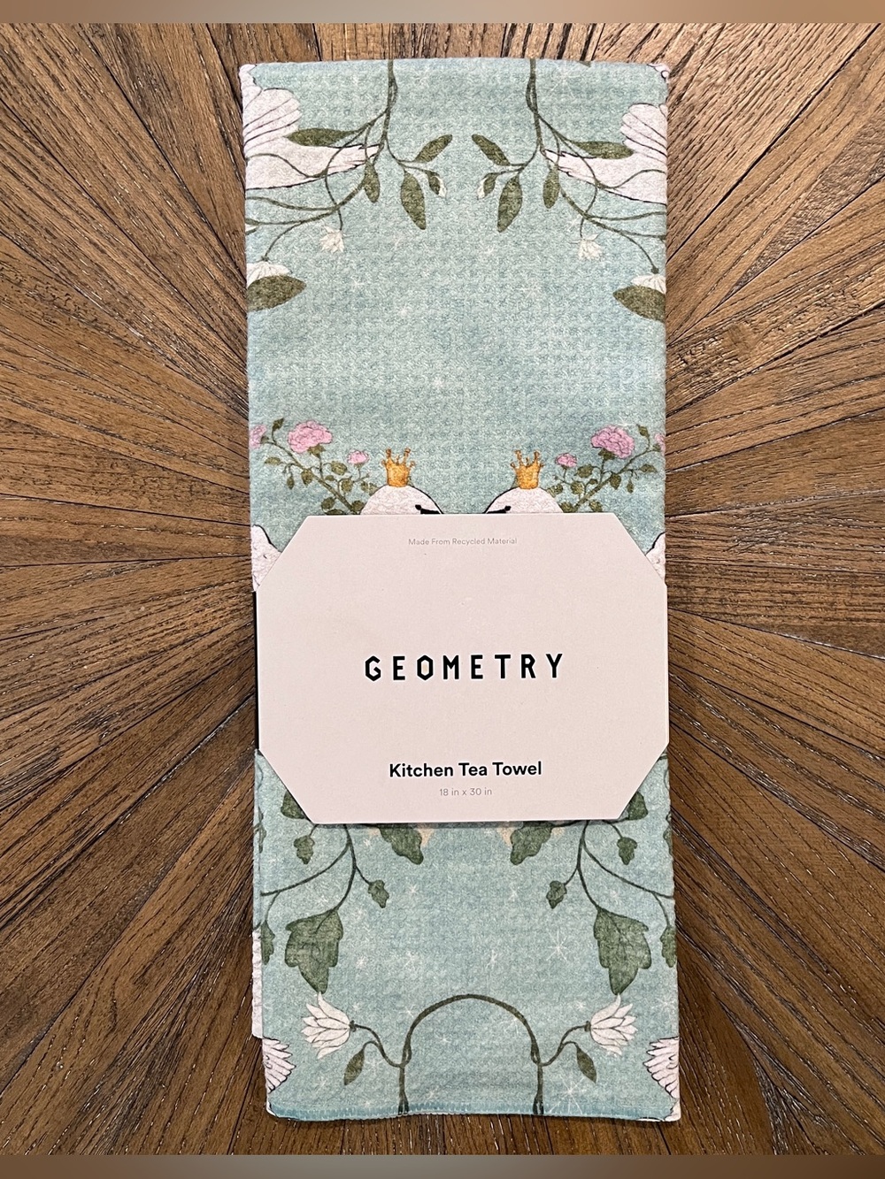 NWT Geometry Crowned Grace Tea Towel Kitchen Swans